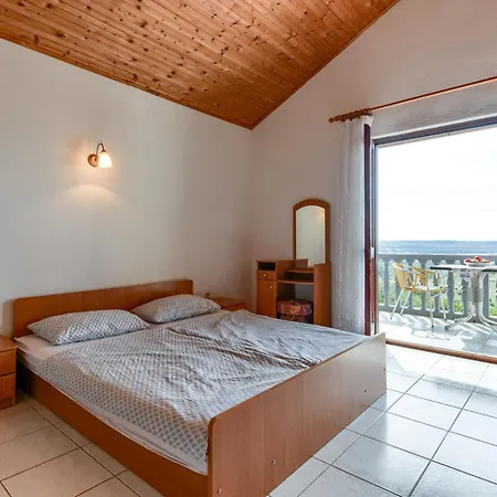 Fuer 2 Personen Apartment Razanac