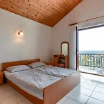 Fuer 2 Personen Apartament Ražanac